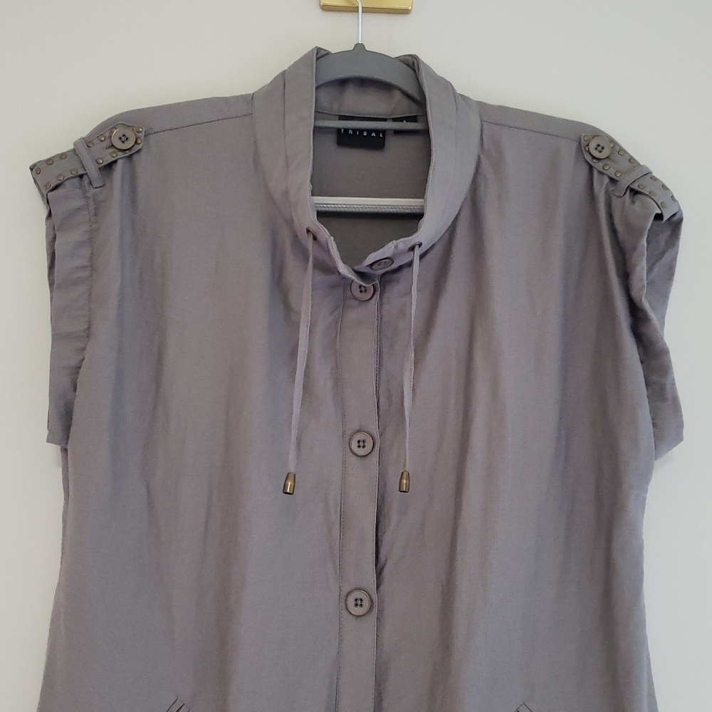 Tribal Women Button Up Vest Top 6 Gray Green Minimalist Travel Vacation Layering - Picture 2 of 15